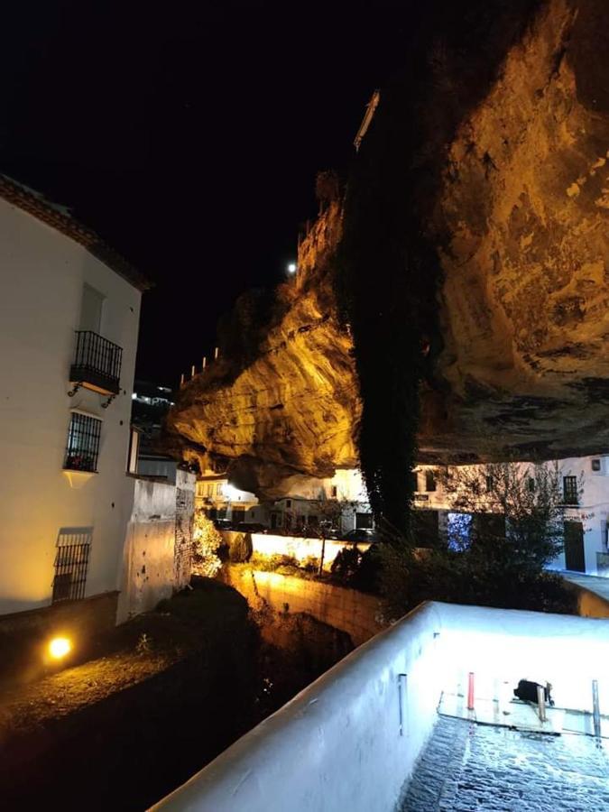 La Casa Del Rio Lägenhet Setenil De Las Bodegas Exteriör bild