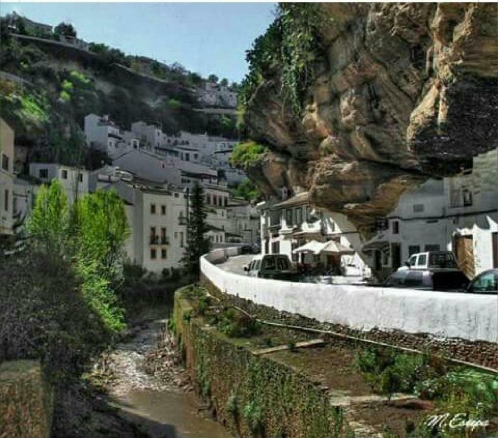 La Casa Del Rio Lägenhet Setenil De Las Bodegas Exteriör bild