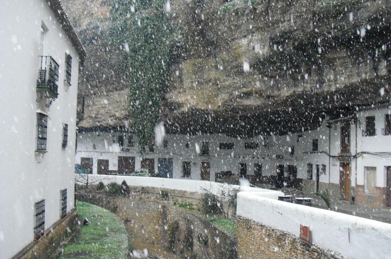 La Casa Del Rio Lägenhet Setenil De Las Bodegas Exteriör bild
