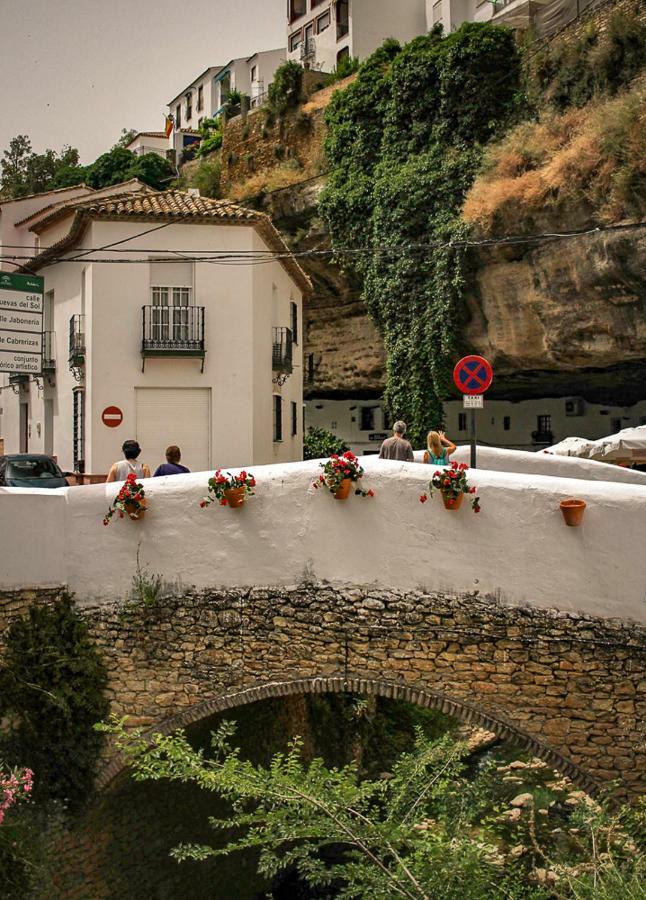 La Casa Del Rio Lägenhet Setenil De Las Bodegas Exteriör bild